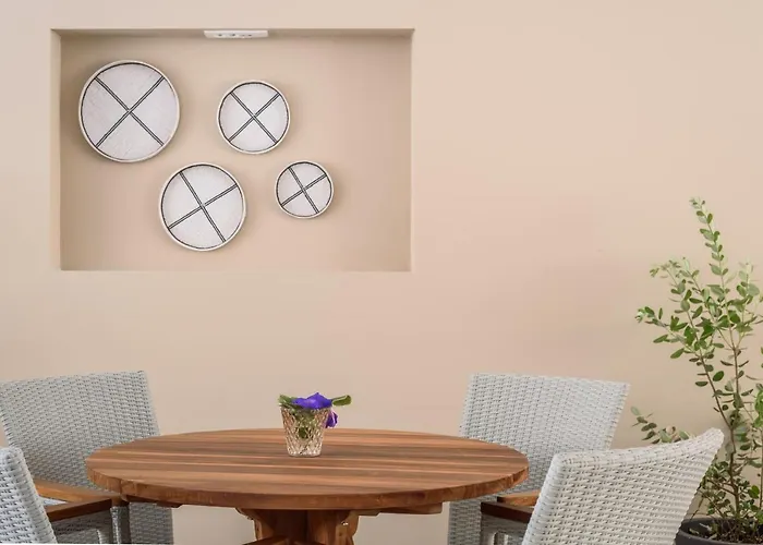 Отель Balance Ханья